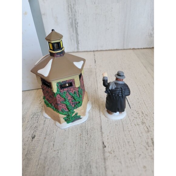 Dept 56 58390 Brixton road watchman heritage village accessory xmas - Picture 4 of 6